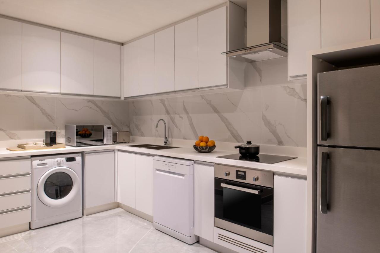 Steigenberger Residence Doha Exterior photo A typical kitchen