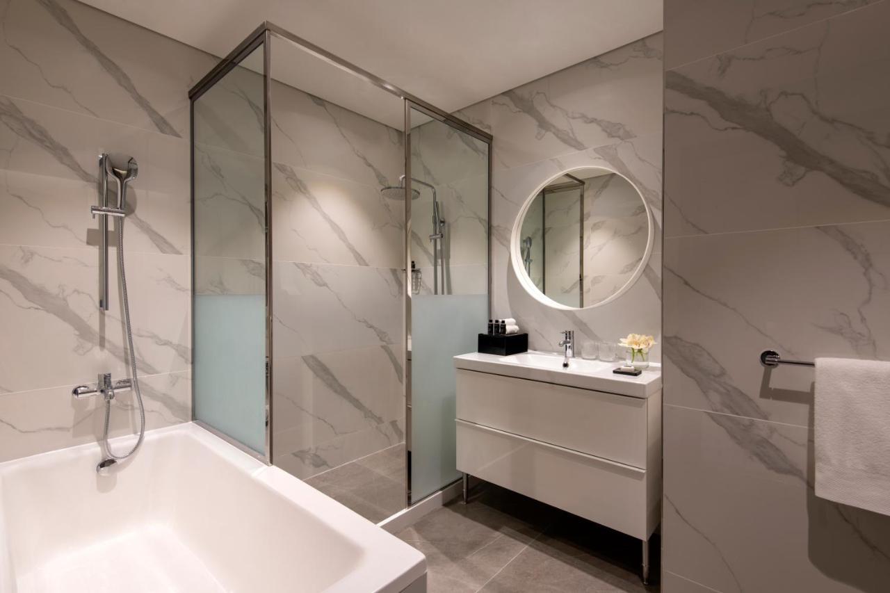Steigenberger Residence Doha Exterior photo Bathroom